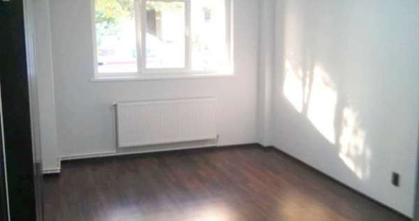 Apartament de vânzare - 2 camere în Mazepa 2, parter