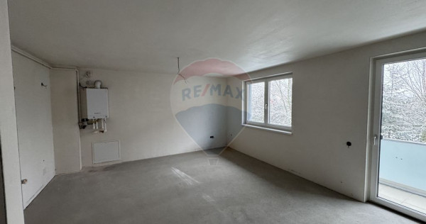 DE VÂNZARE – Apartament 3 camere, decomandat, Str. Vic...