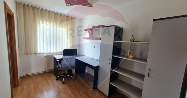Apartament cu 4 camere de închiriat în zona Obor