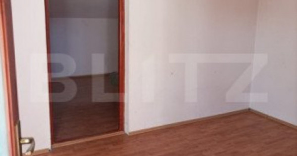 Casa de vanzare cu 5 camere