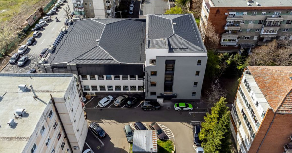 Spațiu modern de inchiriat destinat clinicilor sau compa...