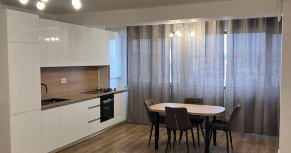 Prima închiriere! Apartament de 2 camere, cu boxă și p...