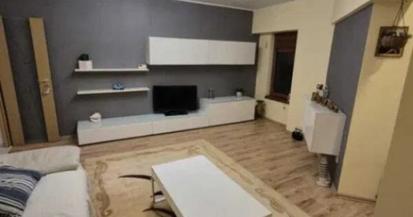 Apartament 2 camere, zona Centru