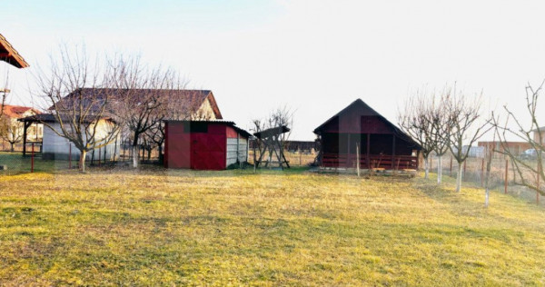 Teren intravilan 6,52 arii cu cabana zona Păulești
