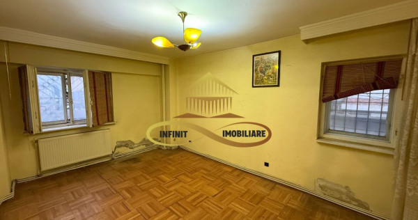 Apartament de vanzare in Bacau central etaj 1