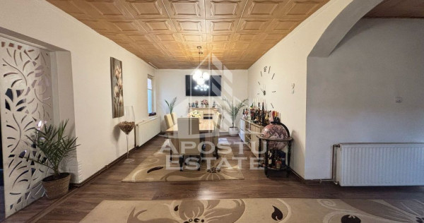 Casa individuala deosebita cu 6 camere, zona Girocului