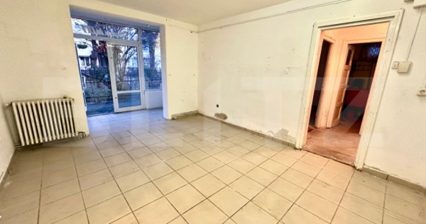 Apartament de vanzare cu 2 camere in Cugir, pretabil si pent