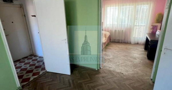 Apartament 3 camere - zona Centrul Civic