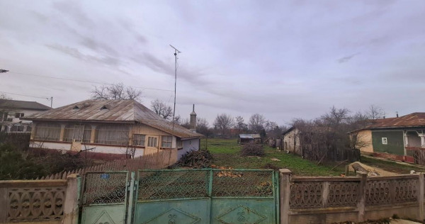 Crevedia - Darza , teren si casa batraneasca