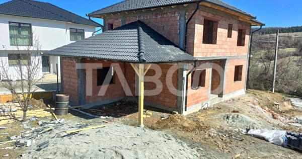 Casa 4 camere la alb - cu incalzire in pardosea - zona linis