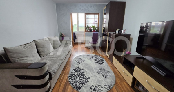 Apartament 2 camere decomandat etaj intermediar Stupini
