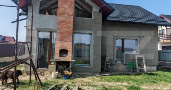 Casă de vânzare Tărlungeni – 5 camere, teren, garaj, in