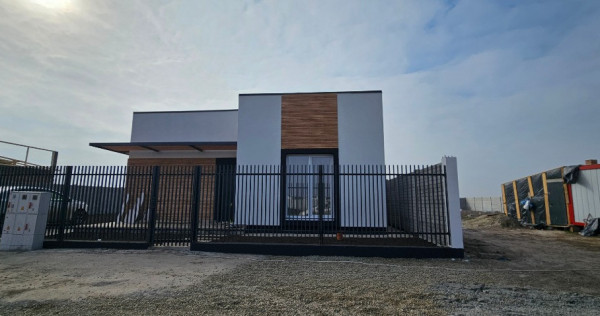 Casa individuala 4 CAMERE/800 M de Blv./Com.Berceni/COMISION 0 %