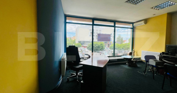 Spațiu Birouri de V&acirc;nzare, 158 mp, zona Tribunal
