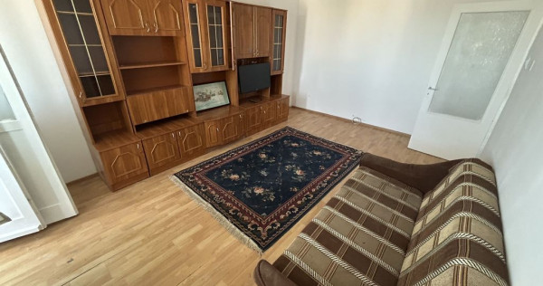 Apartament 3 camere zona Casa de Cultura