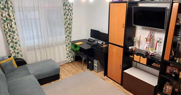 Apartament 3 camere Scriitorilor decomandat,parcare,126.500