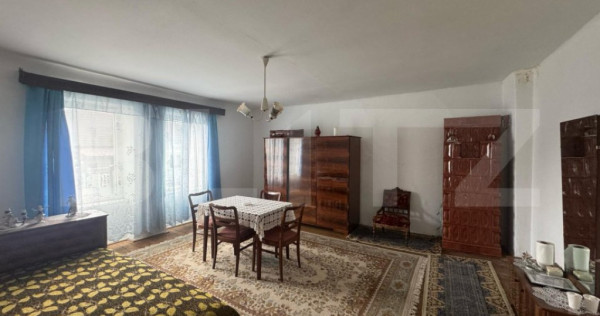 Casa de vanzare, cu 3 camere, 191 mp, la 3 km de Hațeg