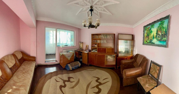 Apartament cu 3 camere in Micro 18