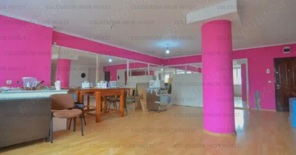 Apartament 3 camere, decomandat - zona Centru Civic..