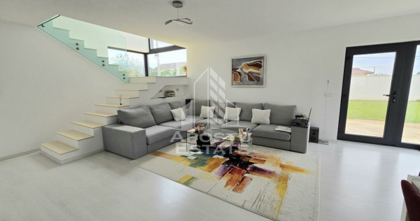 Casa spectaculoasa. Design deosebit. Pozitie centrala. La...