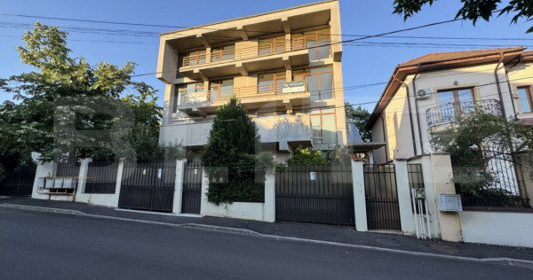 Penthouse &icirc;n casă la roșu, 144 mp utili cu 113 mp terasă