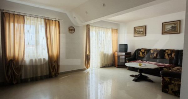 Apartament cu 4 camere, Campia Turzii, zona Centrala