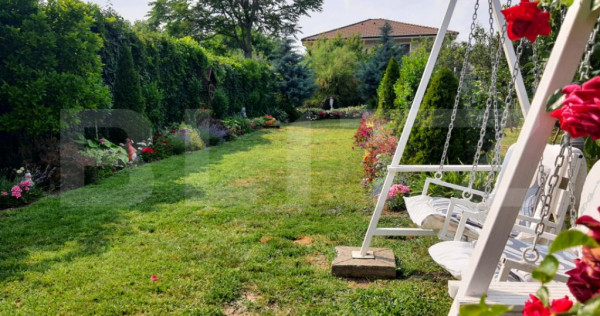 Casă individuală cu anexă locuibilă și grădină, Dumbr
