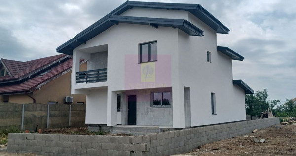 Săbăreni, casă p+1E+m, 5 camere, 3 bai, terasă acoper...