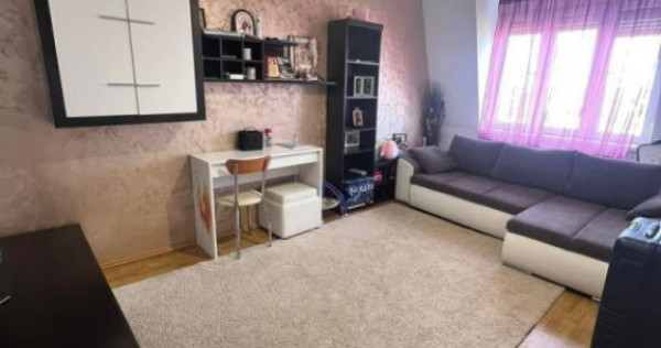 Apartament 4 camere decomandat cu scara interioara, Zona Sar