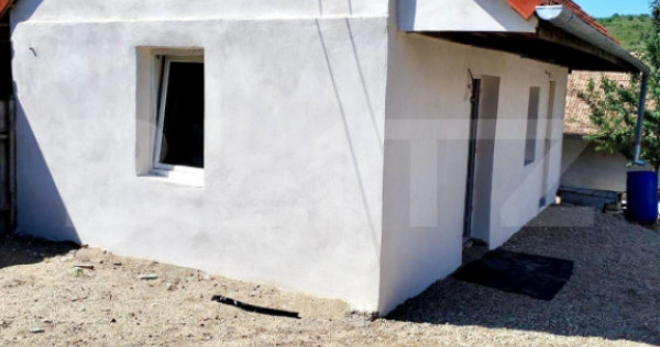 &bdquo;Casă accesibilă &icirc;n Aiud &ndash; 2 camere, zonă liniștit?