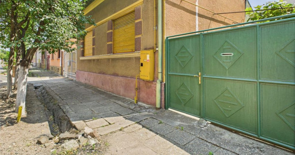 Casă cu 3 camere în cartierul Pârneava