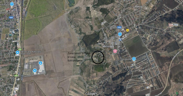 Miroslava teren 980mp intravilan cu casa batraneasca si util