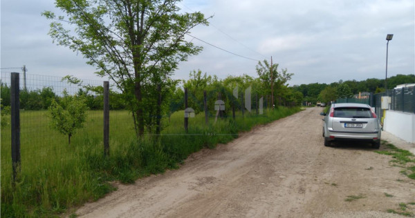 Valea Ursului aproape de padure 2 LOTURI de 600mp cu utilita