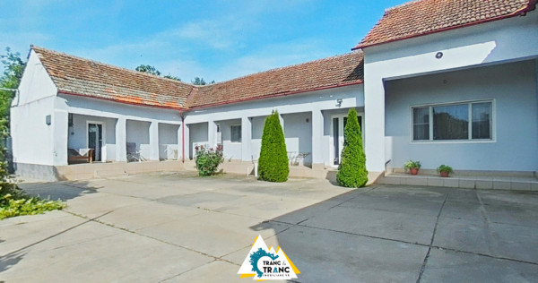 Casă spațioasă cu 4 camere de v&acirc;nzare &ndash; Comuna Aluniș, județul Arad