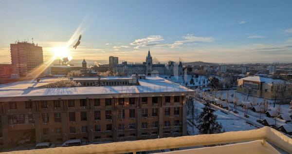 Apartament central - vedere Palat 3 cam