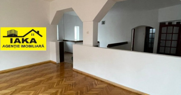 Urgent! 22 Decembrie, apartament la casa ,4 camere, parter