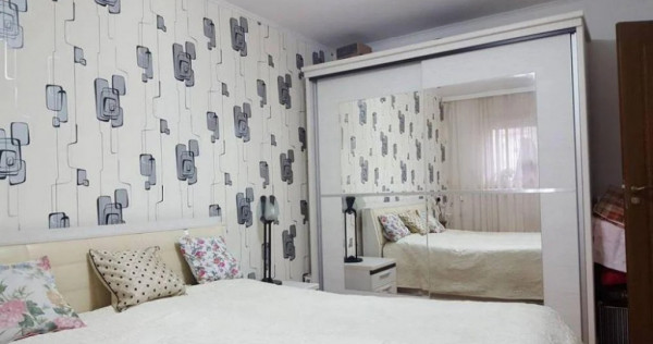 1 camera in zona Lipovei