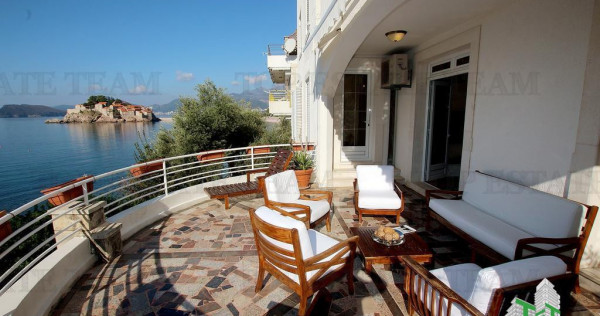 Vila de in Budva Muntenegru