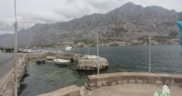 Casa de in Kotor Muntenegru