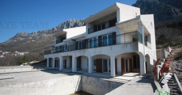 Vila de in Budva Muntenegru