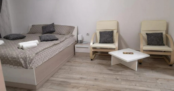 1 camera in zona Soarelui