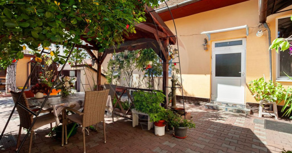 Apartament 2 camere , renovat, mobilat- utilat, zona cent...