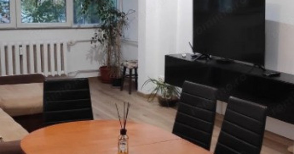 2 camere in zona Spitalului Judetean