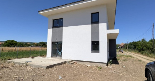 Duplex in Gilau zona strada Sesu de jos