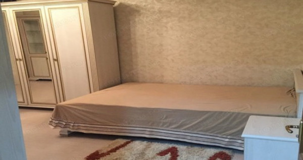 3 camere in zona Badea Cartan