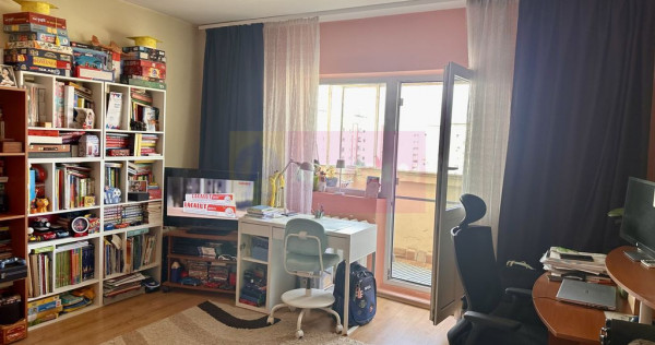 2 camere de vanzare Sebastian - Novaci