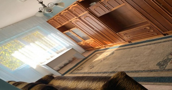 1 camera in zona Dacia