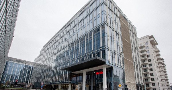 Spațiu de birou frumos proiectat pentru 1 persoană în Spaces Expo