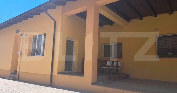 Casa 500 mp, spatiu comercial 122 mp, teren 7900mp - Botiz