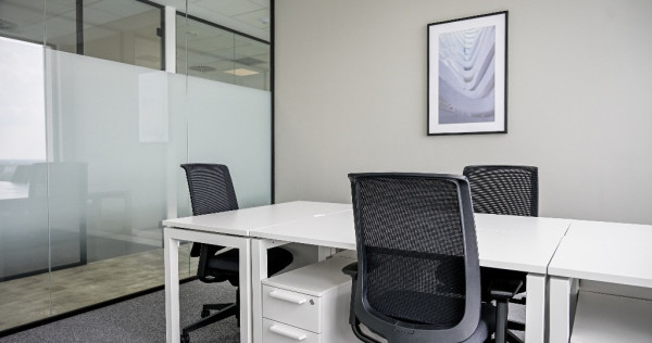 Spațiu de birou privat pentru 2 persoane în Regus Vox Technology Park
